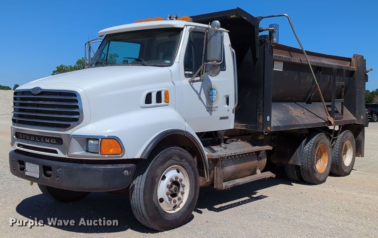 image for item LY9309 2007 Sterling LT8500  dump truck