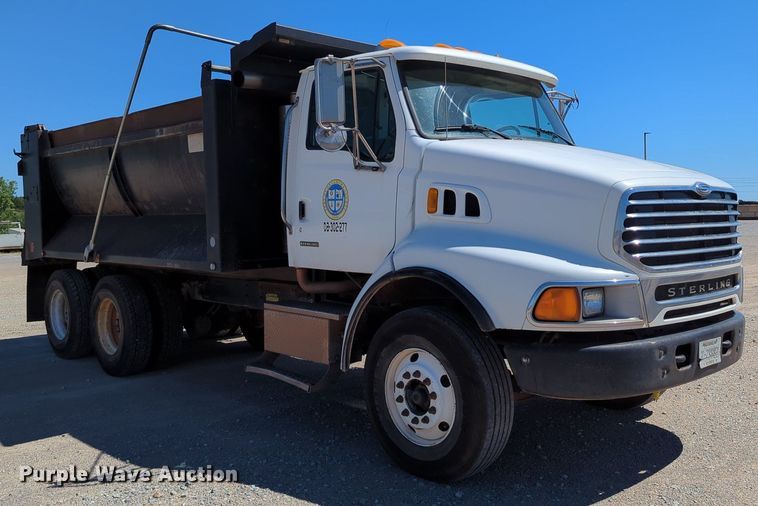 image for item LY9309 2007 Sterling LT8500  dump truck
