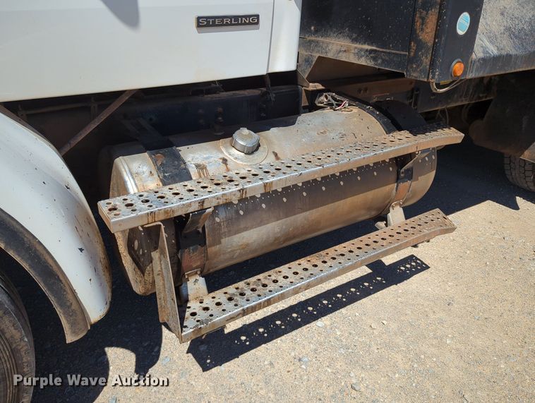 image for item LY9309 2007 Sterling LT8500  dump truck