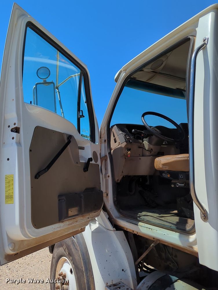 image for item LY9309 2007 Sterling LT8500  dump truck