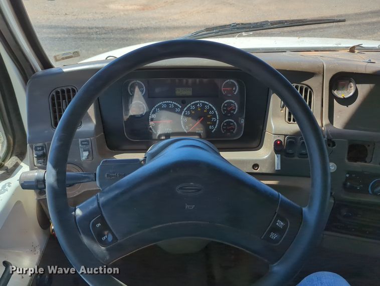 image for item LY9309 2007 Sterling LT8500  dump truck