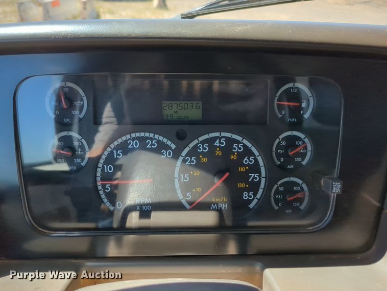 image for item LY9309 2007 Sterling LT8500  dump truck