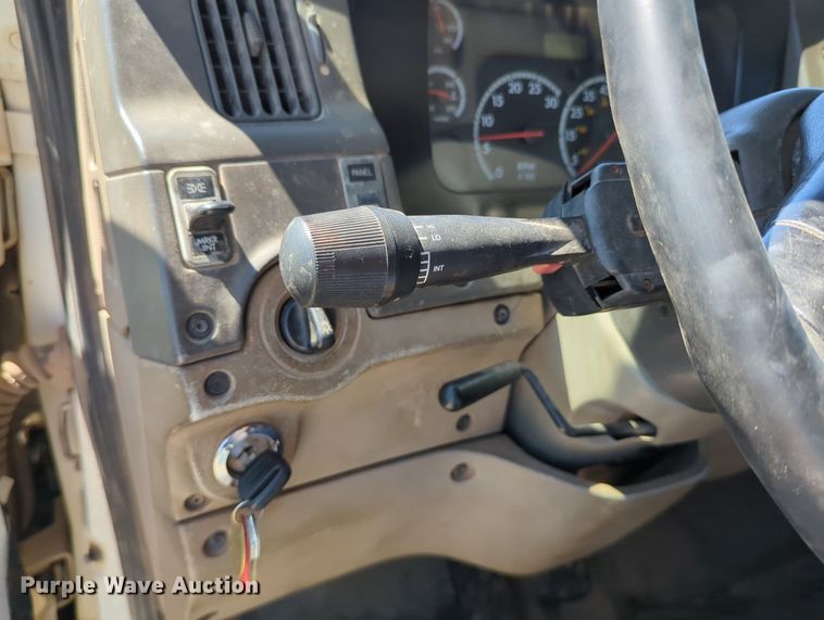 image for item LY9309 2007 Sterling LT8500  dump truck