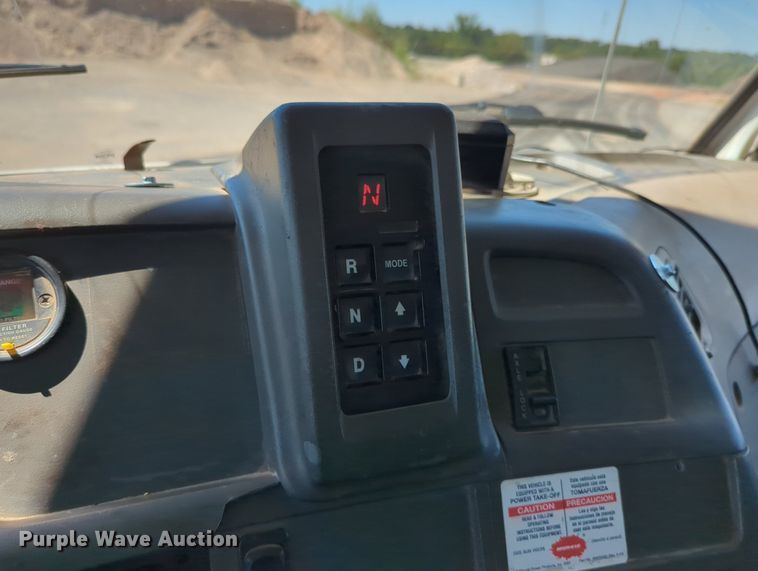 image for item LY9309 2007 Sterling LT8500  dump truck