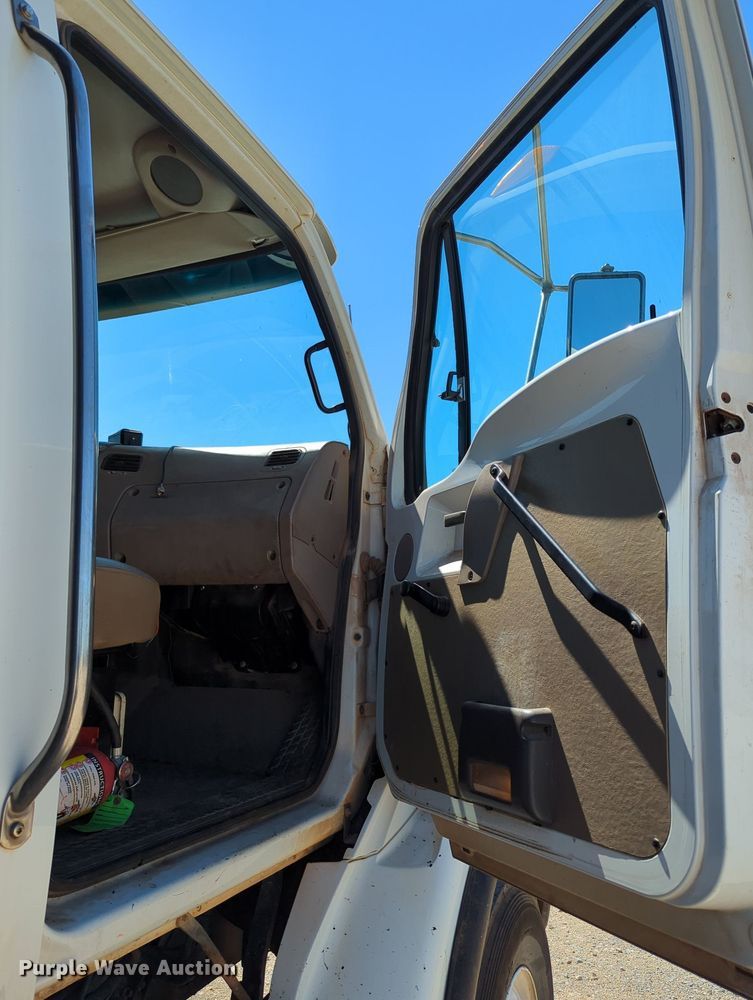 image for item LY9309 2007 Sterling LT8500  dump truck