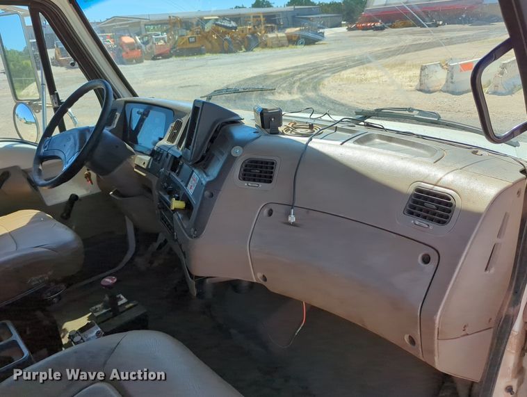 image for item LY9309 2007 Sterling LT8500  dump truck