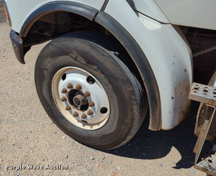 image for item LY9309 2007 Sterling LT8500  dump truck