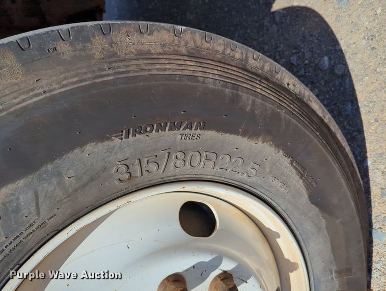 image for item LY9309 2007 Sterling LT8500  dump truck