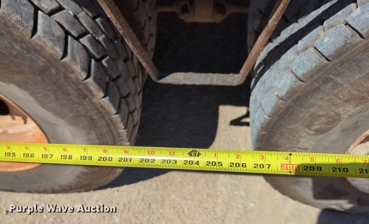 image for item LY9309 2007 Sterling LT8500  dump truck