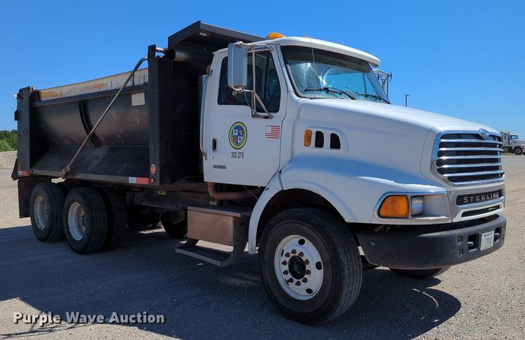 image for item LY9310 2007 Sterling LT8500  dump truck