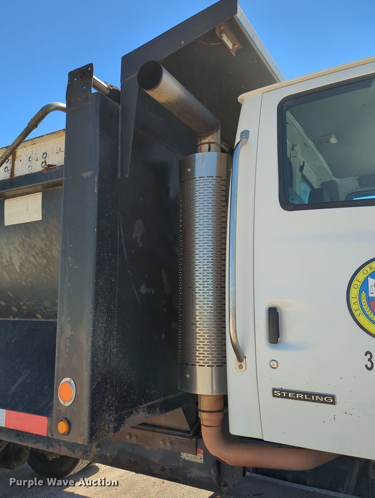 image for item LY9310 2007 Sterling LT8500  dump truck