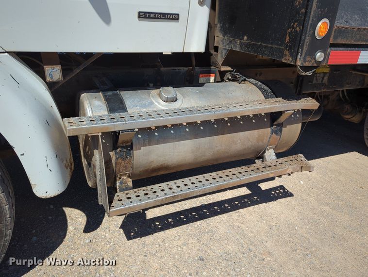 image for item LY9310 2007 Sterling LT8500  dump truck