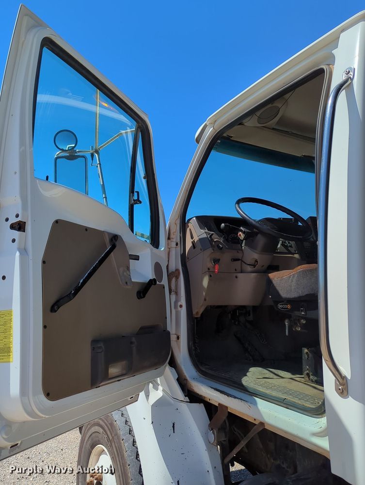 image for item LY9310 2007 Sterling LT8500  dump truck