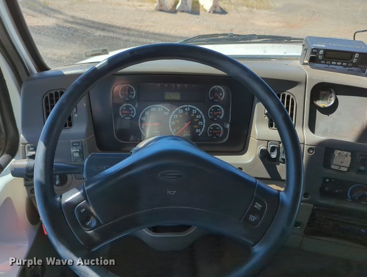 image for item LY9310 2007 Sterling LT8500  dump truck