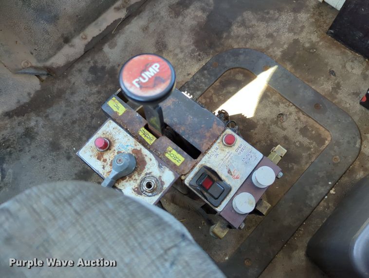 image for item LY9310 2007 Sterling LT8500  dump truck