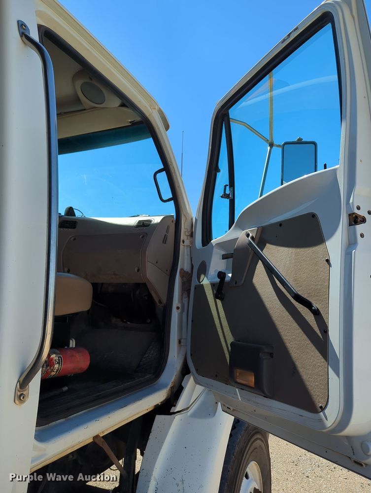 image for item LY9310 2007 Sterling LT8500  dump truck