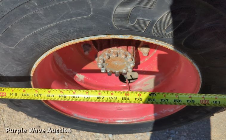 image for item LY9311 1985 Ford F700 flatbed truck