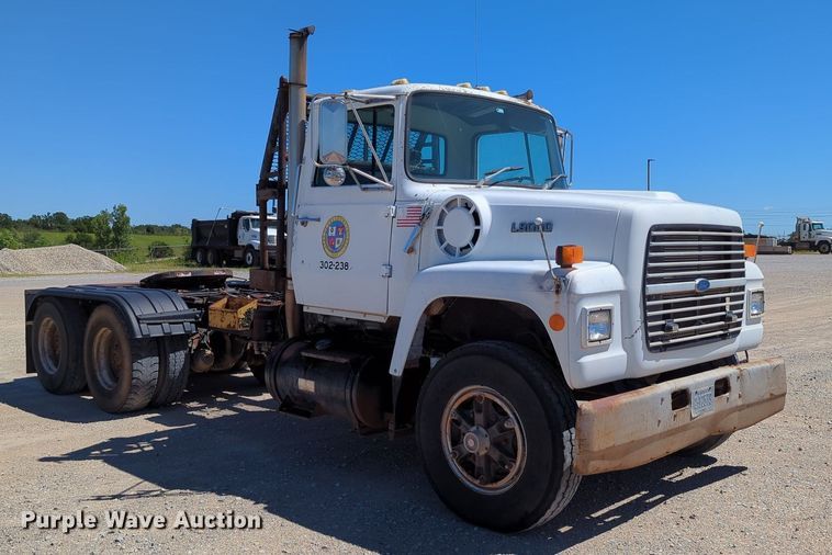 image for item LY9312 1988 Ford L9000 winch truck