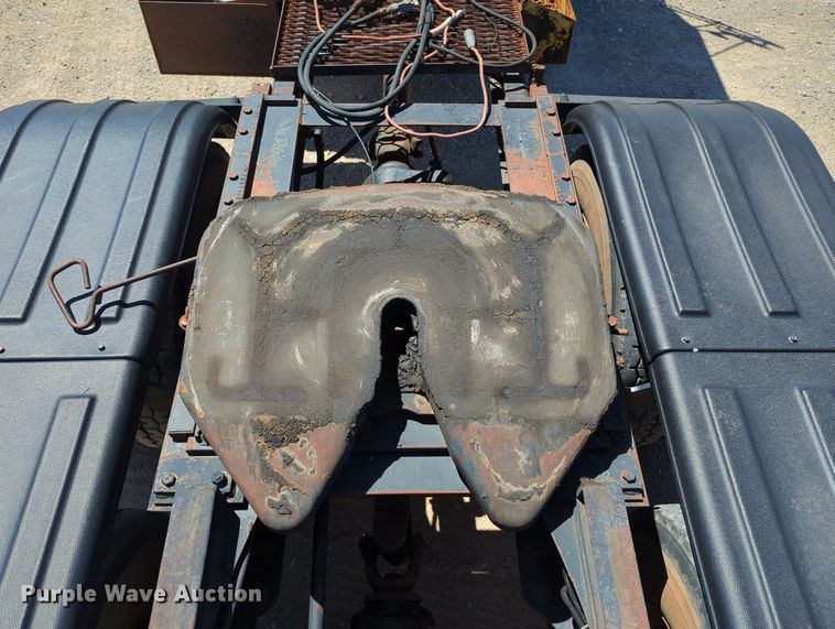 image for item LY9312 1988 Ford L9000 winch truck