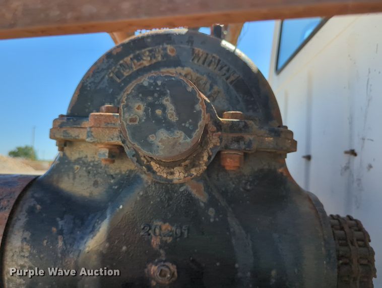 image for item LY9312 1988 Ford L9000 winch truck