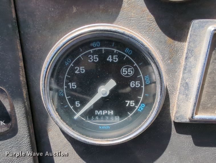 image for item LY9312 1988 Ford L9000 winch truck