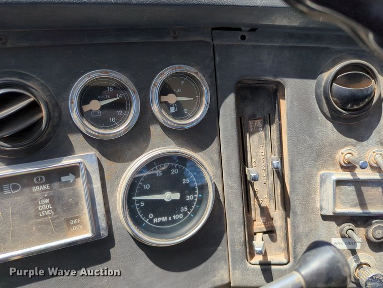 image for item LY9312 1988 Ford L9000 winch truck