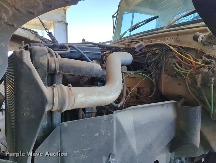 image for item LY9312 1988 Ford L9000 winch truck