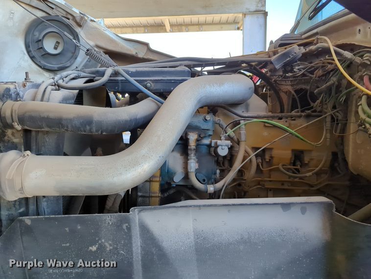 image for item LY9312 1988 Ford L9000 winch truck