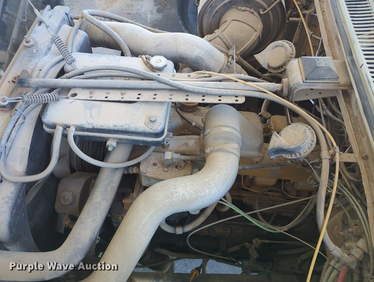 image for item LY9312 1988 Ford L9000 winch truck