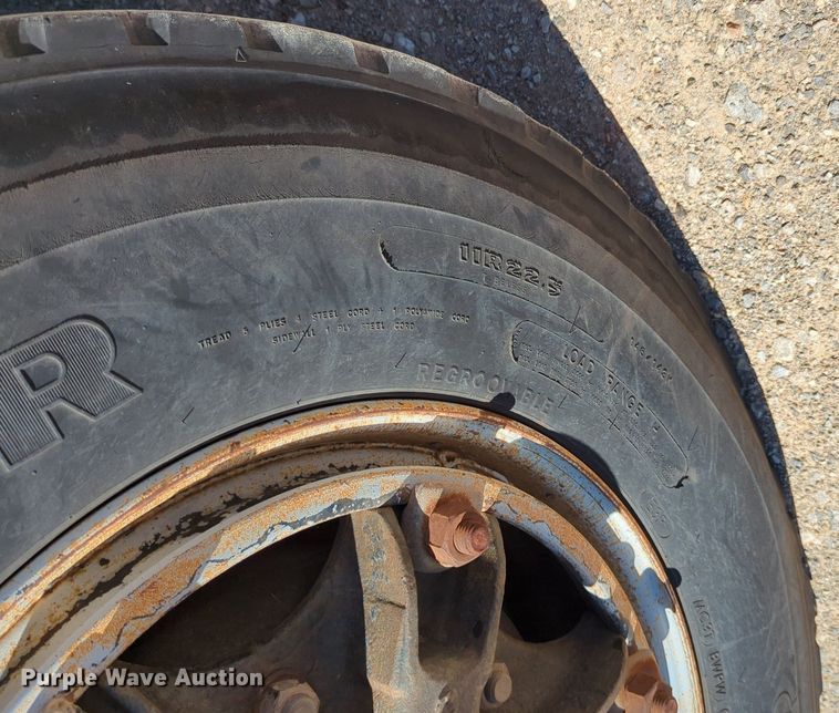 image for item LY9312 1988 Ford L9000 winch truck