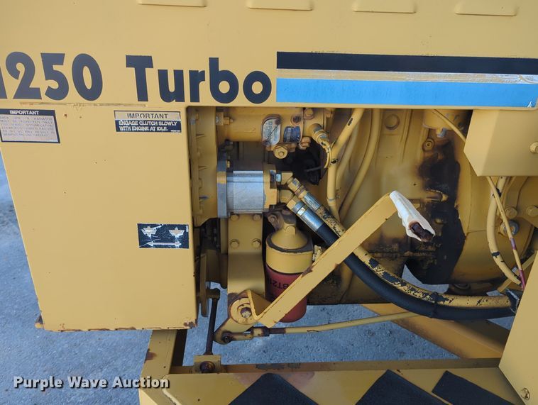 image for item LY9314 1997 Vermeer 1250BC  wood chipper