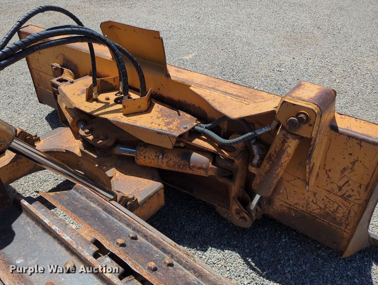 image for item LY9315 1999 Case 550G  dozer