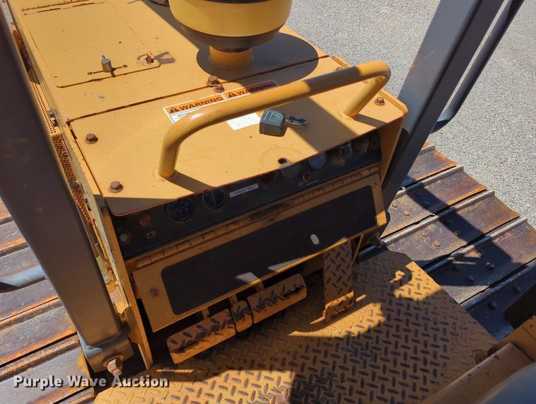 image for item LY9315 1999 Case 550G  dozer