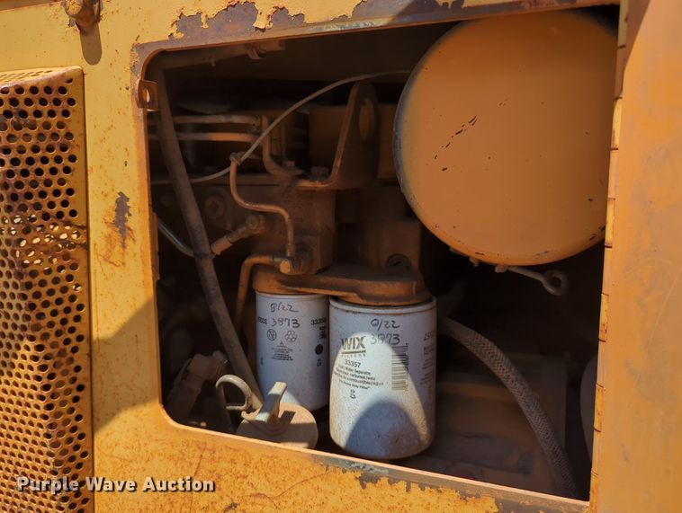 image for item LY9315 1999 Case 550G  dozer