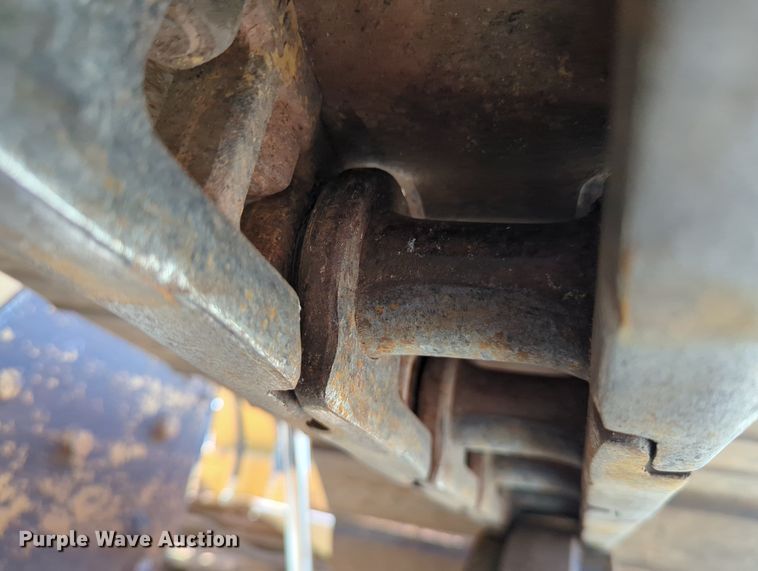 image for item LY9315 1999 Case 550G  dozer