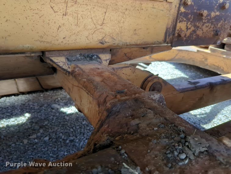 image for item LY9315 1999 Case 550G  dozer