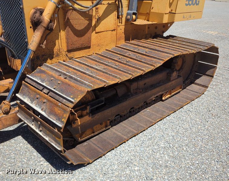 image for item LY9315 1999 Case 550G  dozer