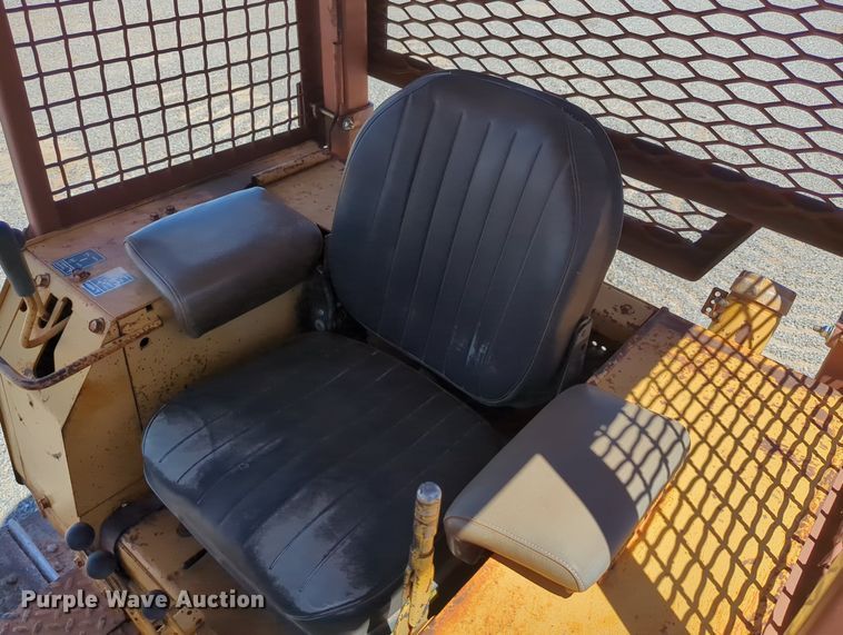 image for item LY9316 Case 550  dozer