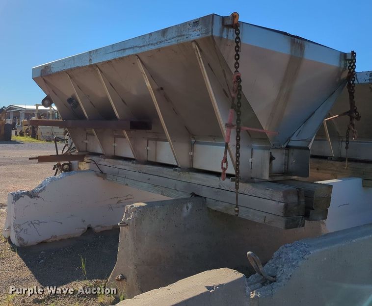 image for item LY9317 Henderson WSHX12X50X304SS  spreader