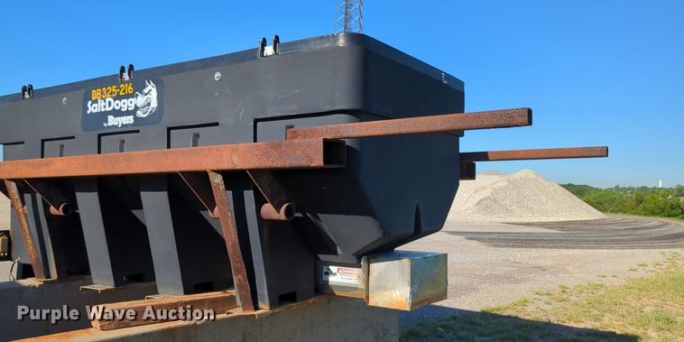 image for item LY9319 Buyers Salt Dogg  spreader