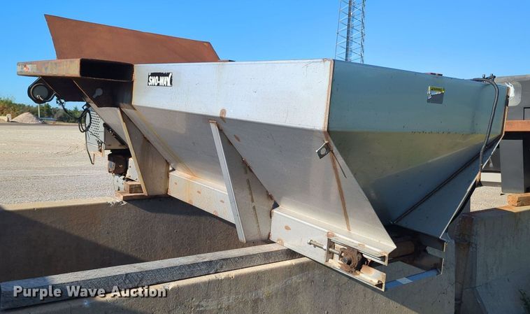 image for item LY9320 Sno-Way  spreader