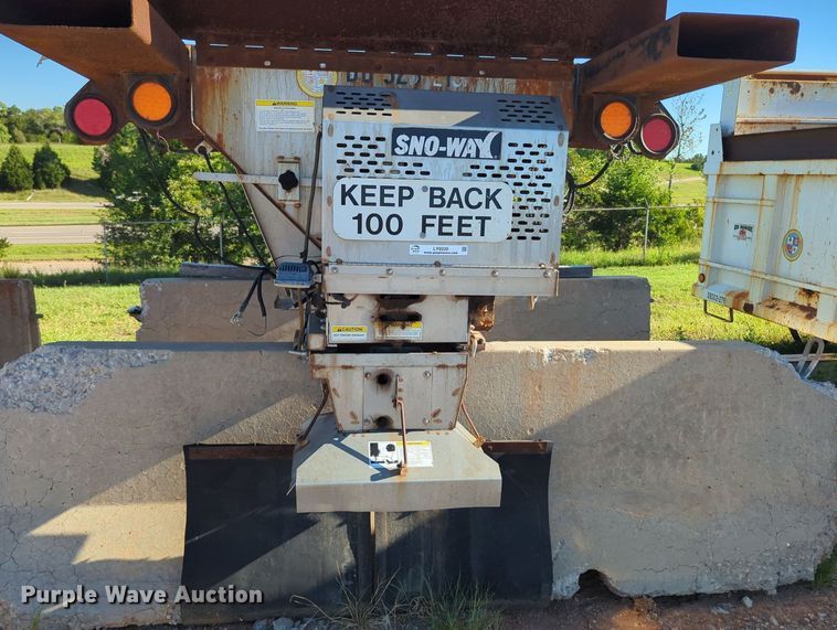 image for item LY9320 Sno-Way  spreader