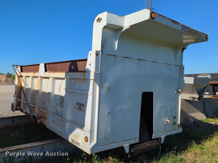 image for item LY9321 Ox Bodies  dump bed