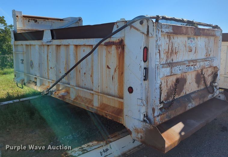 image for item LY9321 Ox Bodies  dump bed