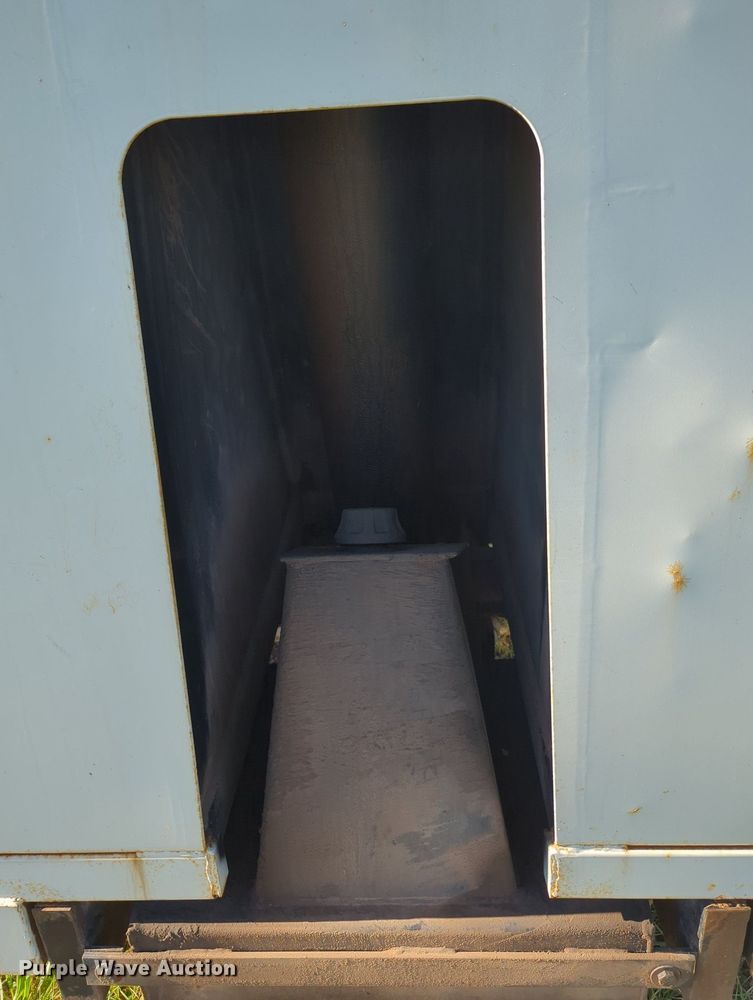 image for item LY9321 Ox Bodies  dump bed