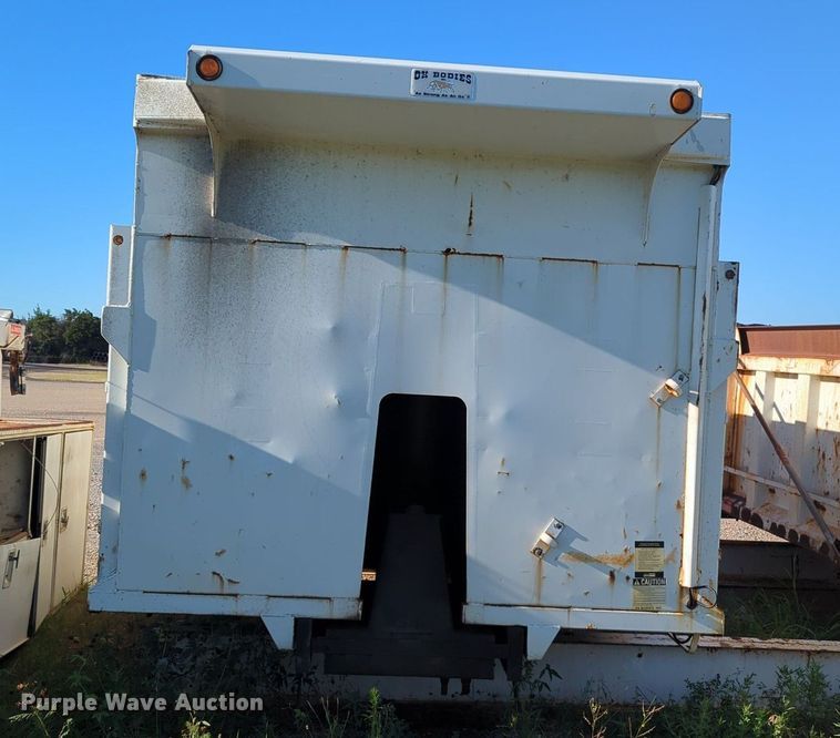 image for item LY9322 Ox Bodies  dump bed