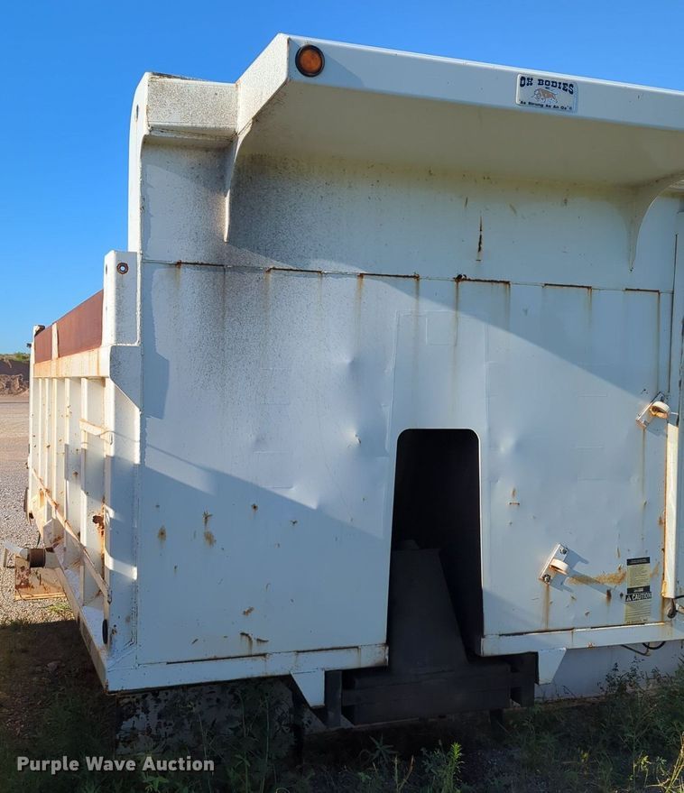 image for item LY9322 Ox Bodies  dump bed