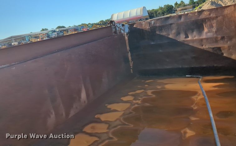 image for item LY9322 Ox Bodies  dump bed