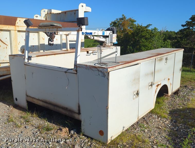 image for item LY9323 Stahl  utility bed