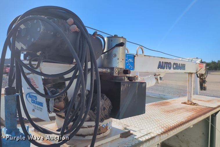 image for item LY9323 Stahl  utility bed